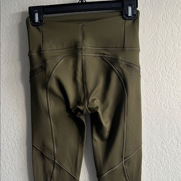 Like New! Lululemon Dark Olive High-Waisted Leggings in Size 4 - Picture 5 of 10